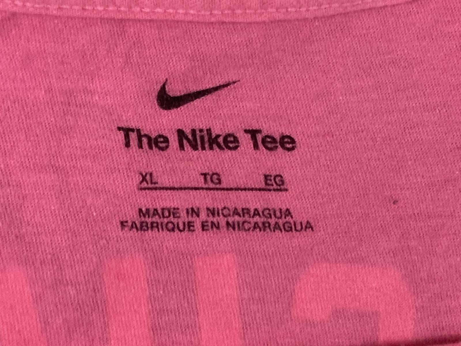 The Nike Tee T-Shirt Women's Pink San Diego Manny Machado #13 Size XL