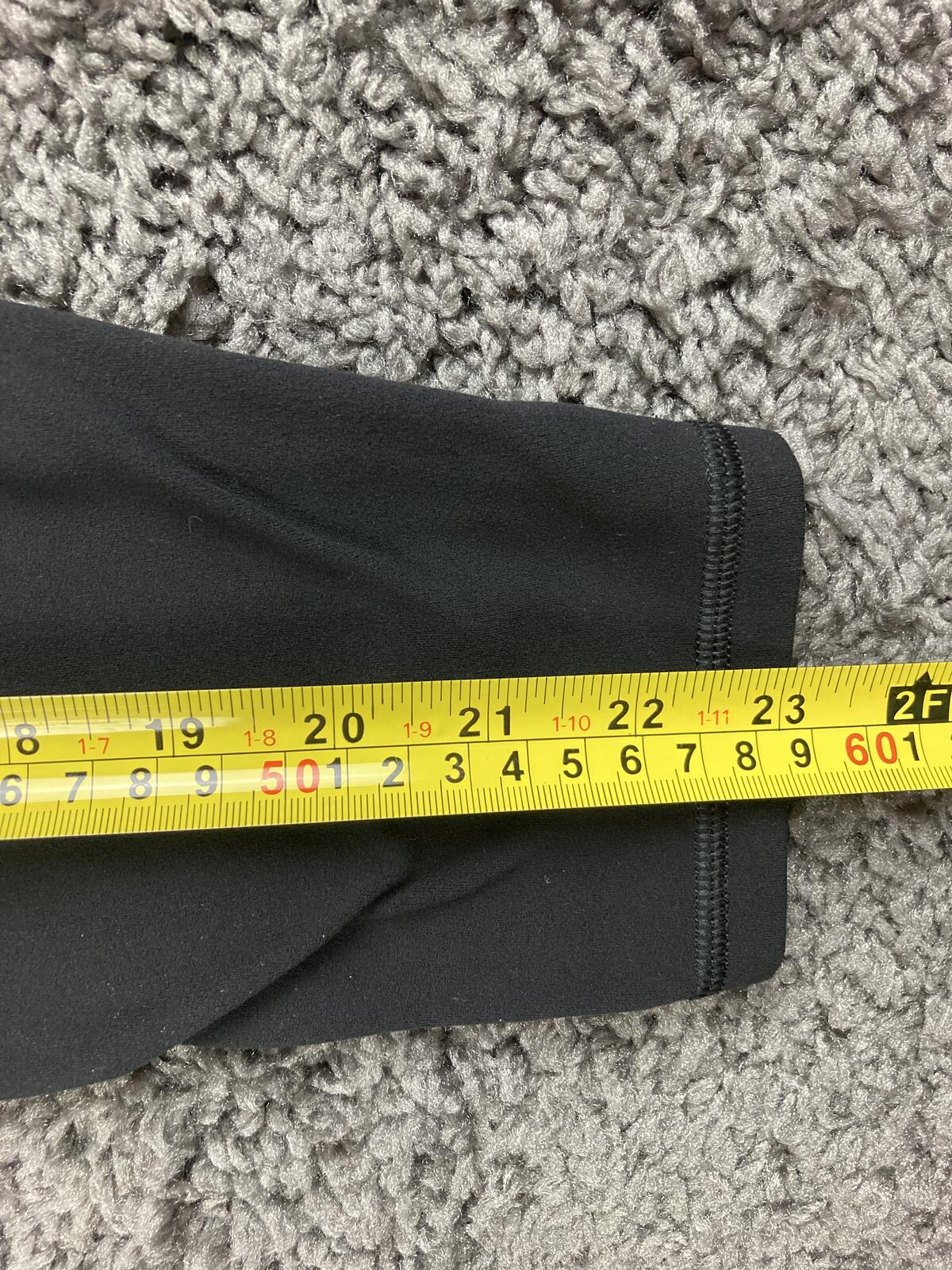 Athleta Salutation Stash Pocket 7/8 Tight Women's Black Leggings Sz Large
