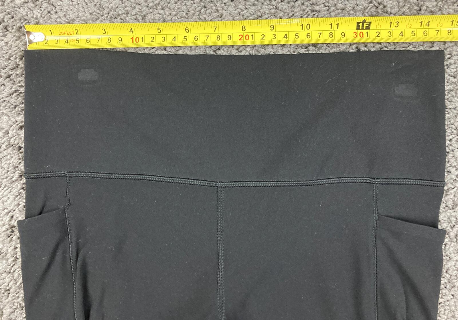 Athleta Salutation Stash Pocket 7/8 Tight Women's Black Leggings Sz Large
