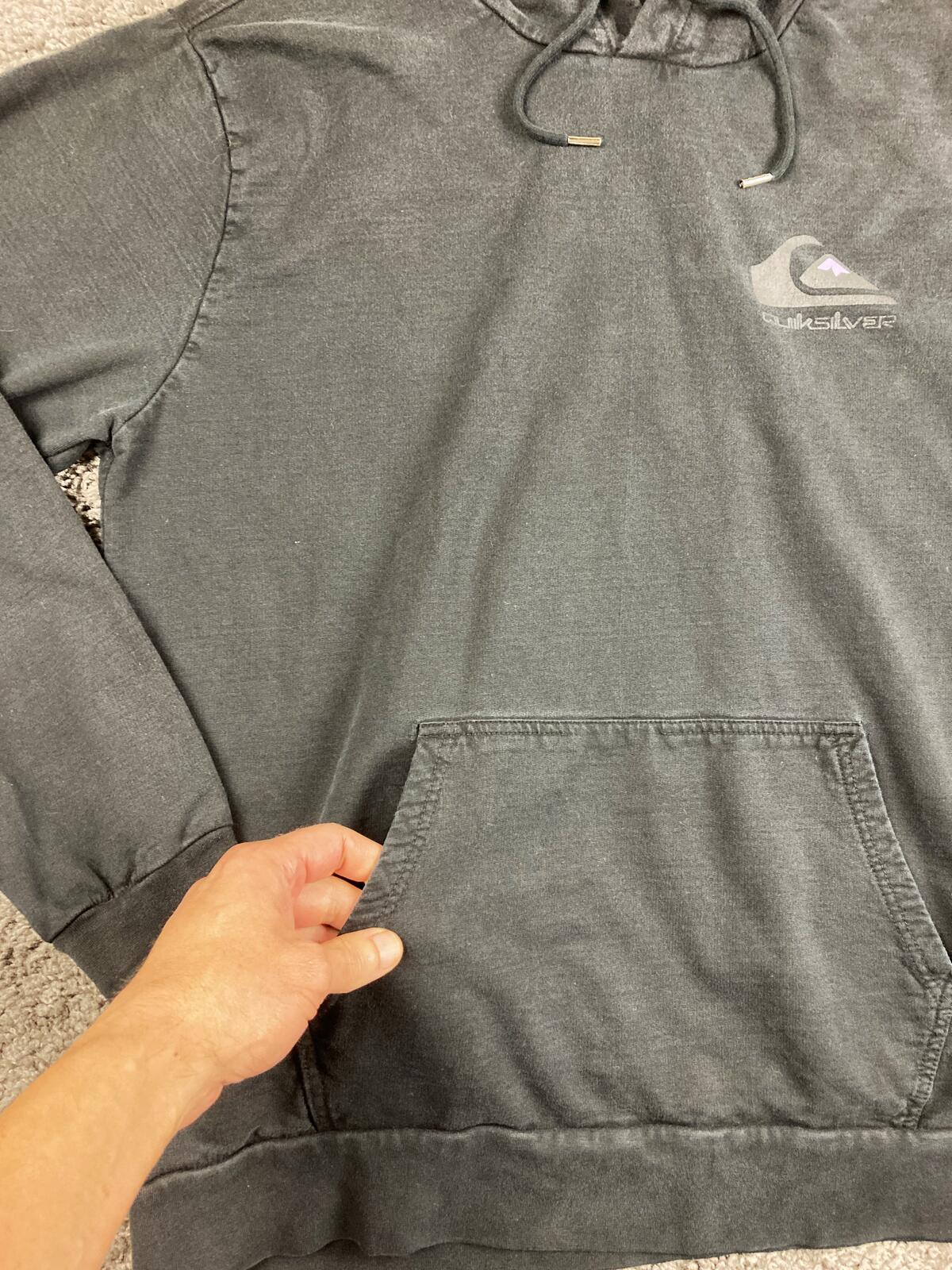 Quiksilver Hoodie Mens Black Cotton Graphic Sleeve Mountain Logo Sweatshirt XXL