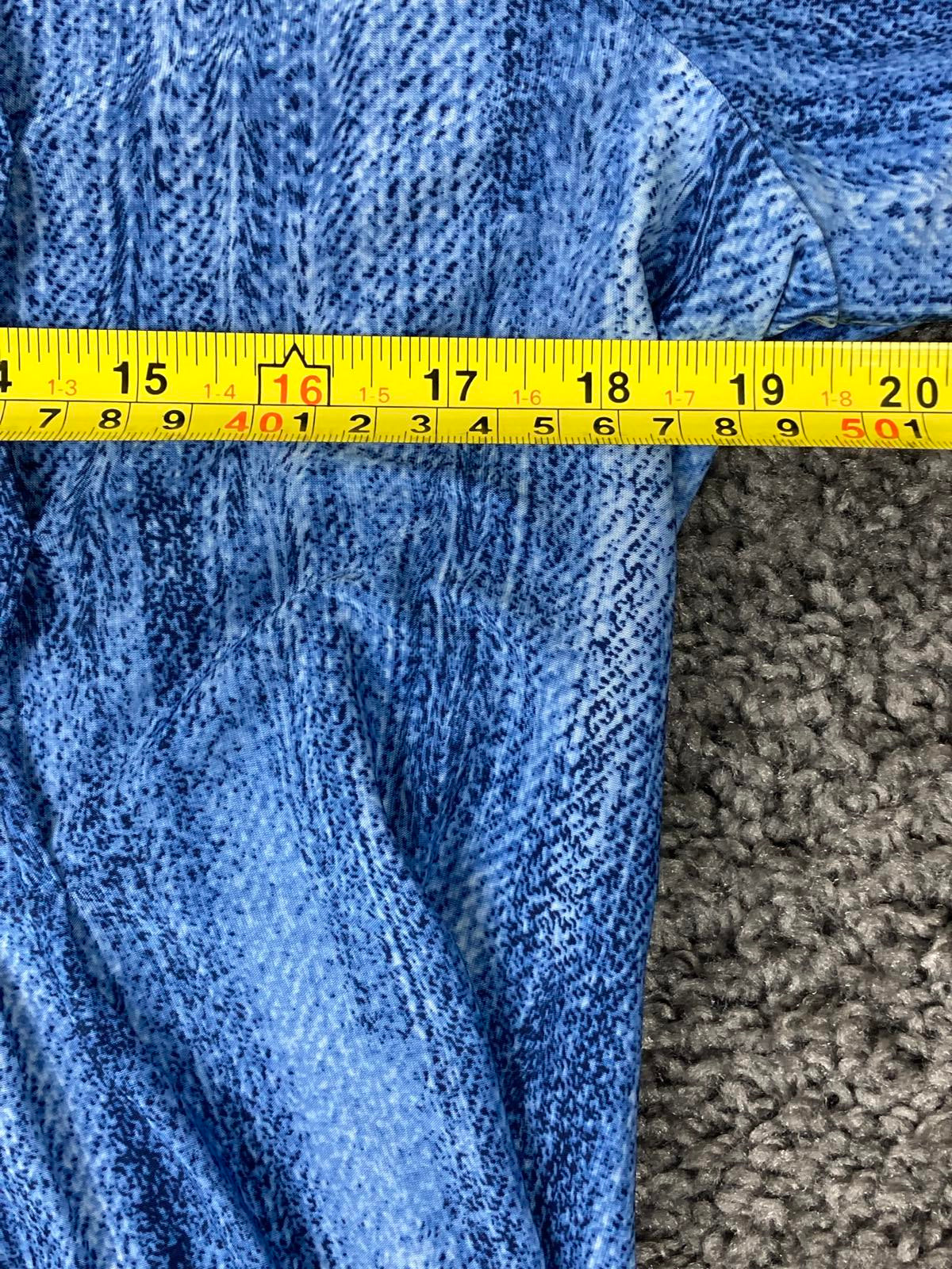 Cocomo Blue Denim Print Tunic Top Snap V-Neck Roll Tab Sleeve Sz M