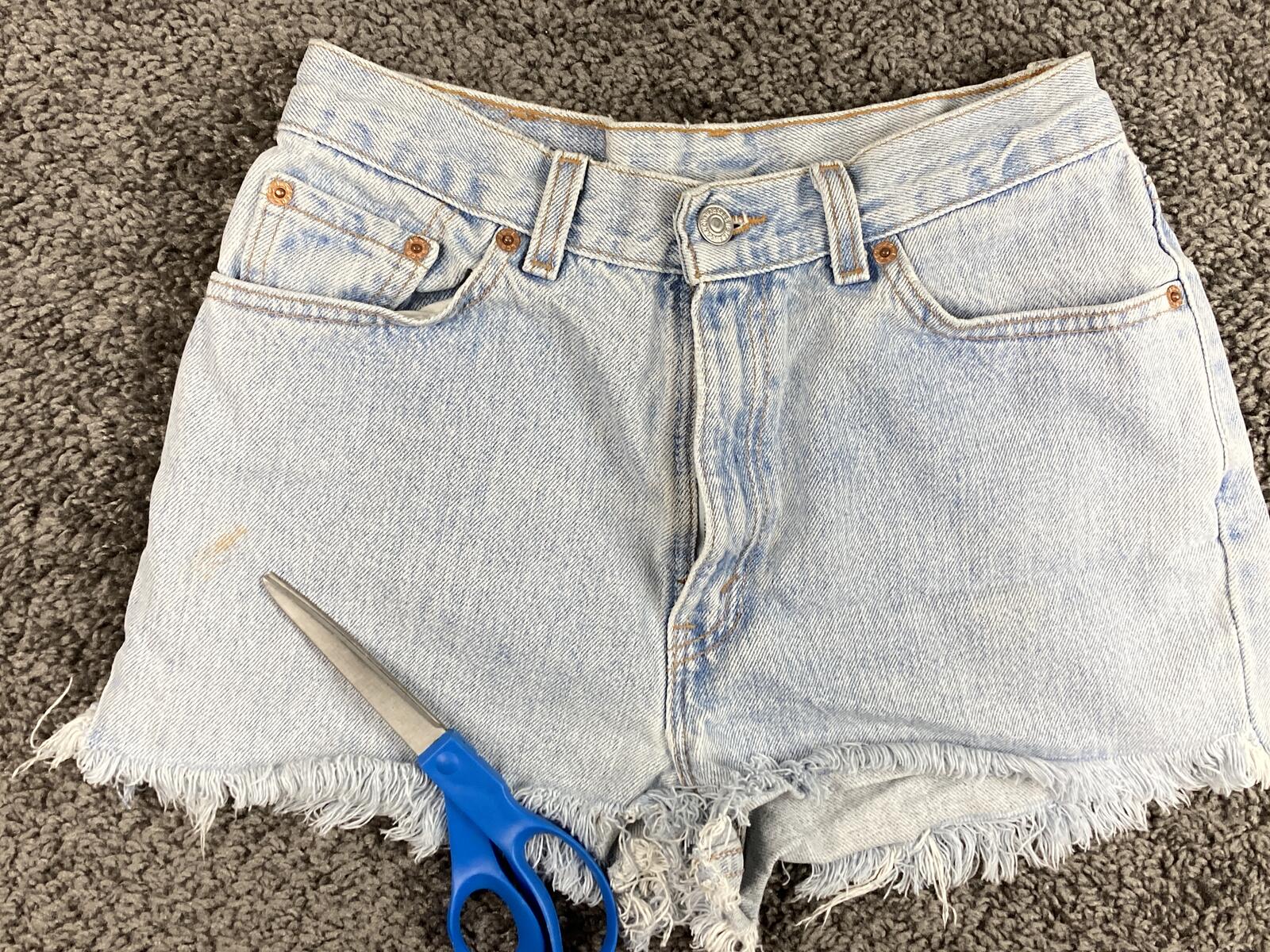 Vintage 90s Levi's 512 Cut Off Denim Shorts High Waisted Frayed Light Wash Sz 11