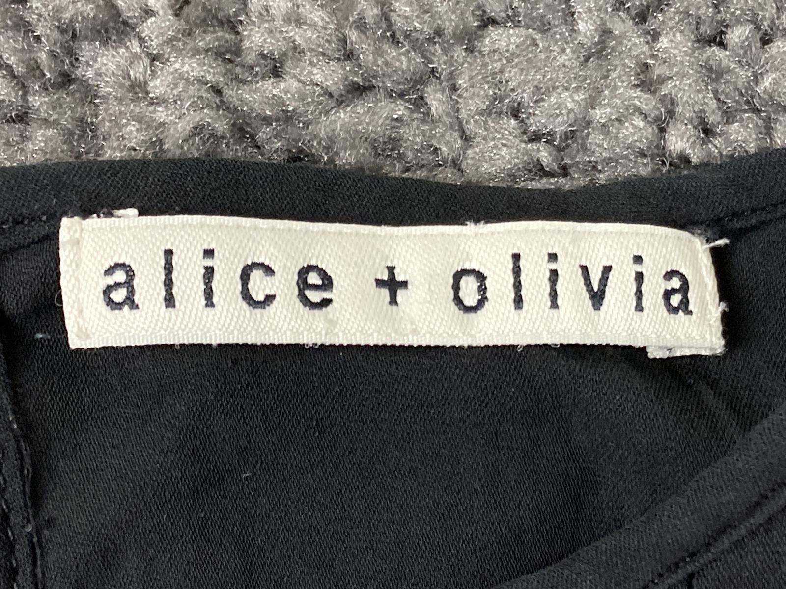 Alice + Olivia 100% Silk Black Sleeveless Top Blouse Keyhole Back Pintuck Size S