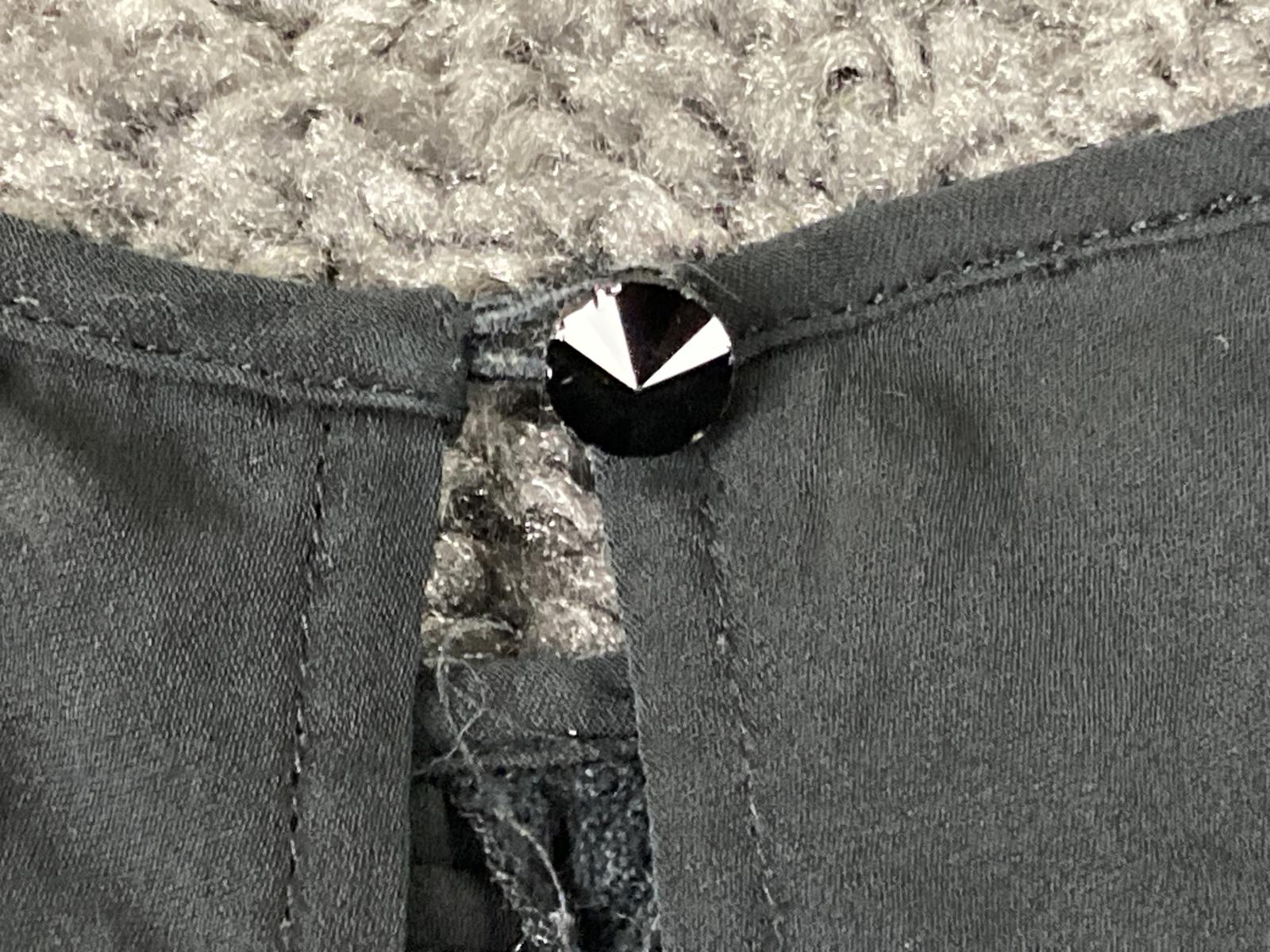 Alice + Olivia 100% Silk Black Sleeveless Top Blouse Keyhole Back Pintuck Size S