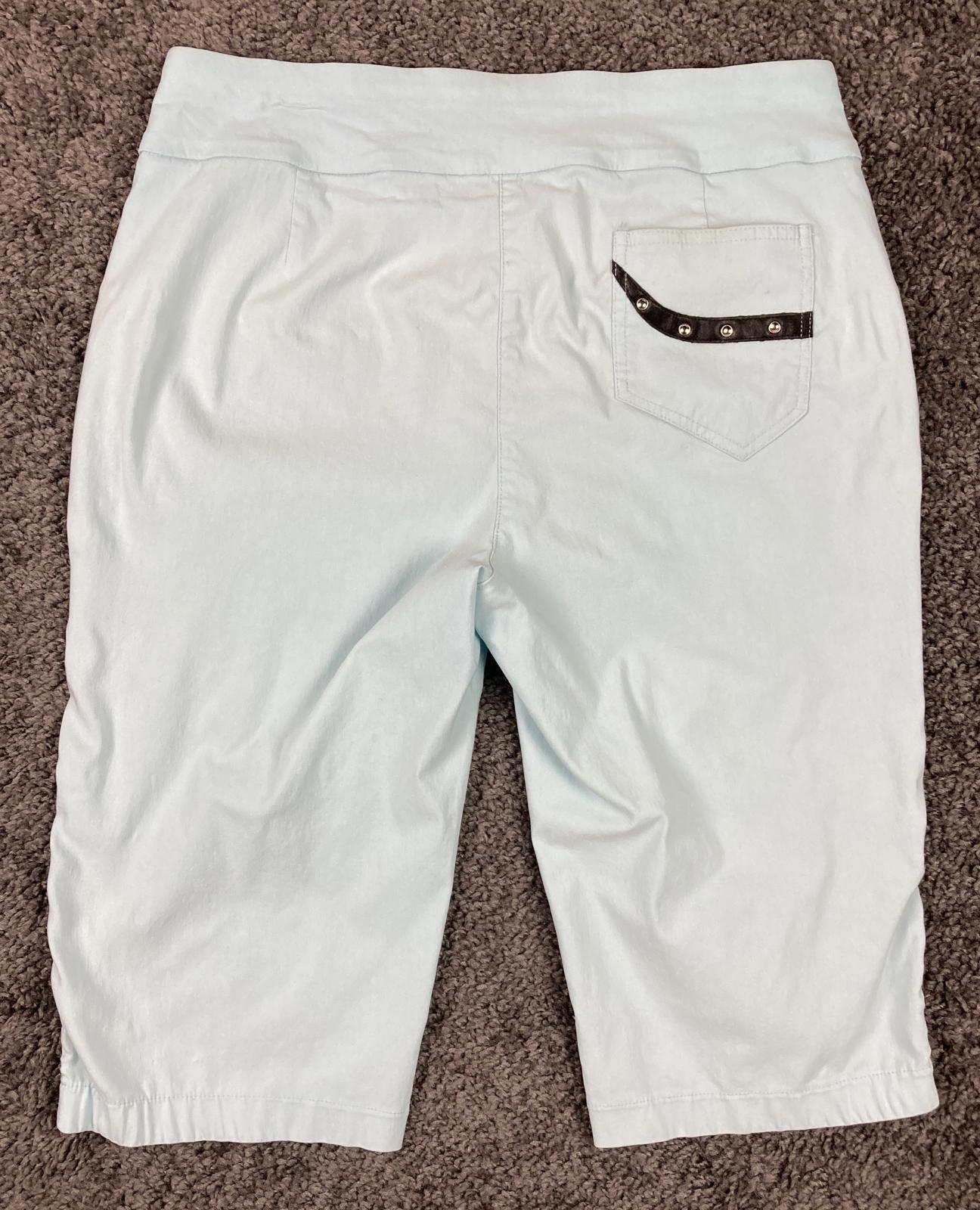 Jamie Sadock Capri Golf Pants Womens Size 8 Light Blue Stretch Buckle Straps
