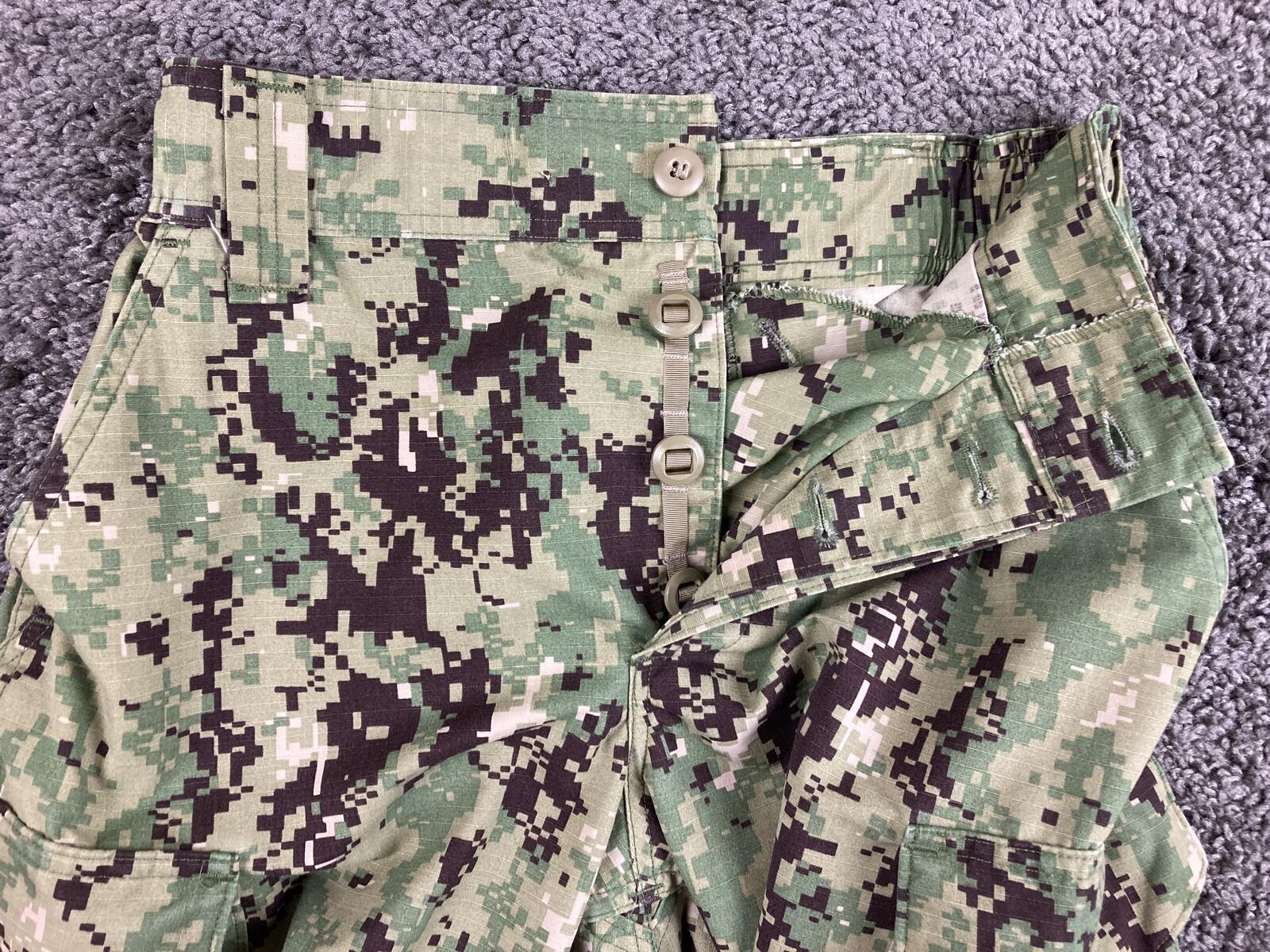 US Navy NWU Type III Camo Cargo Trousers Pants Short Digital AOR2 Ripstop Sz S
