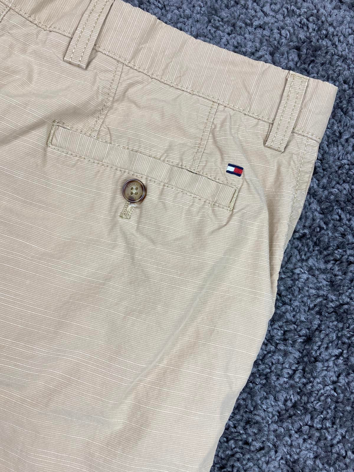 Tommy Hilfiger Chino Shorts Men Size 32 Beige Tan Lightweight Cotton Casual