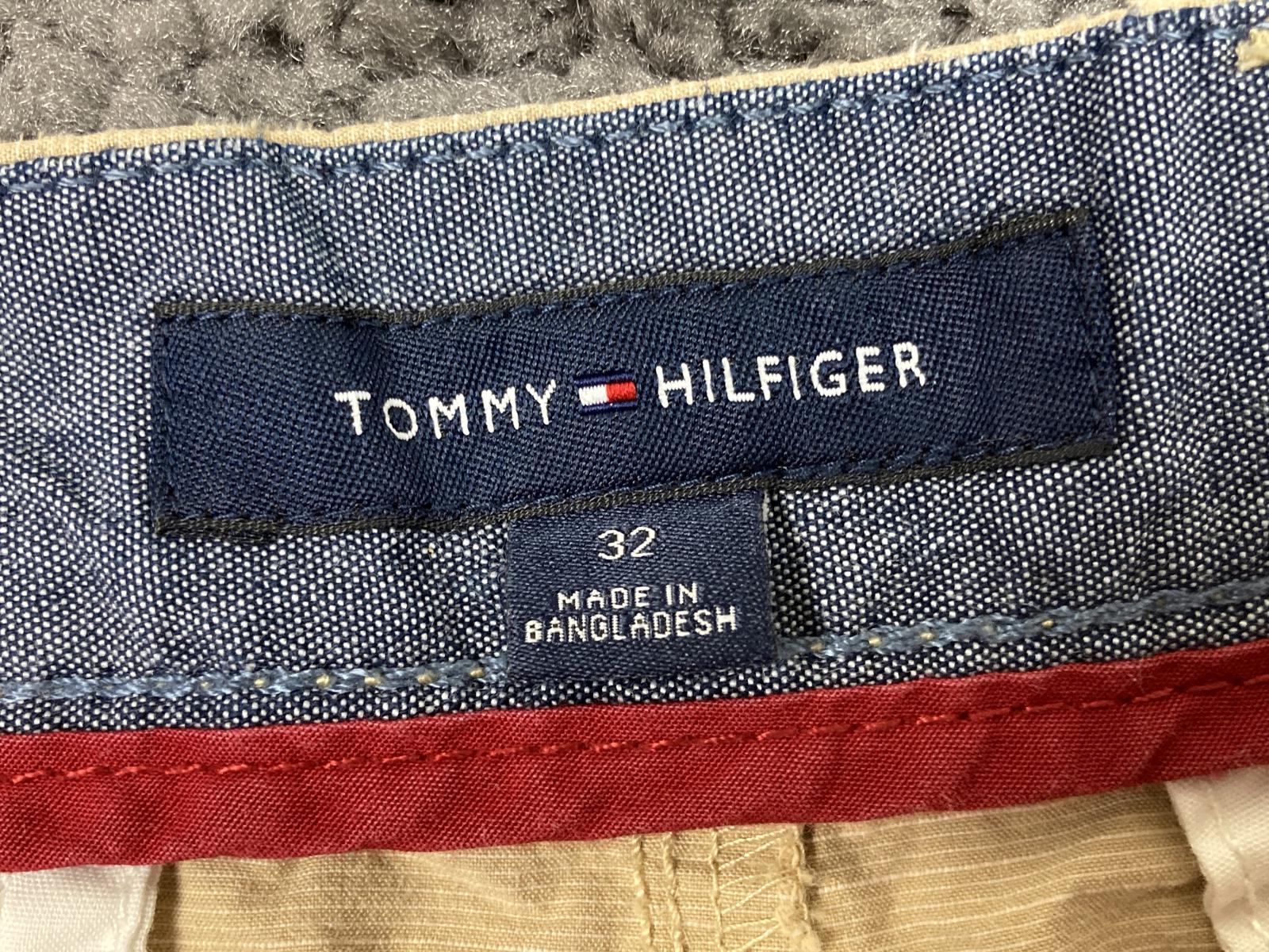 Tommy Hilfiger Chino Shorts Men Size 32 Beige Tan Lightweight Cotton Casual