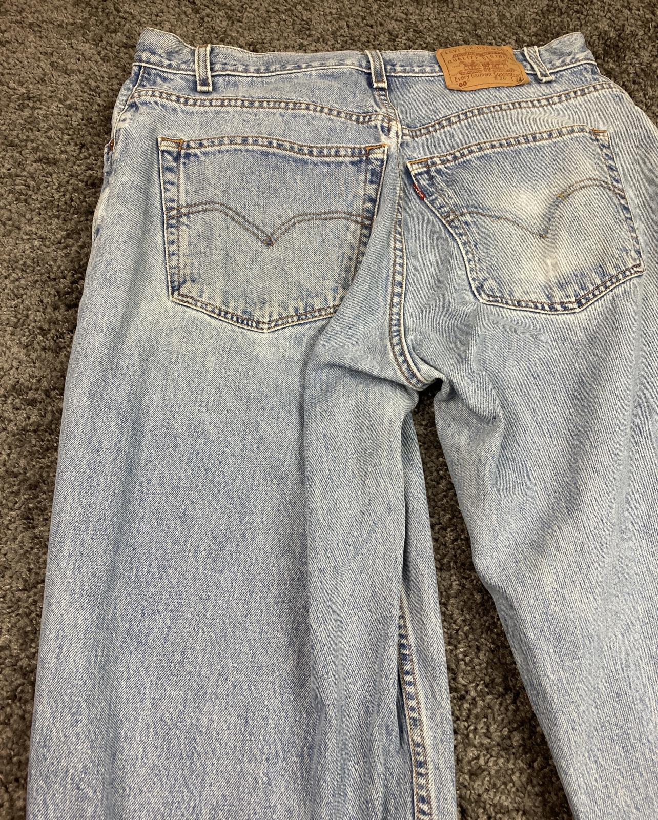 Vintage 90s Levis 560 Jeans Mens Sz 36x34 Tapered Leg Loose Fit Light Wash Y2K