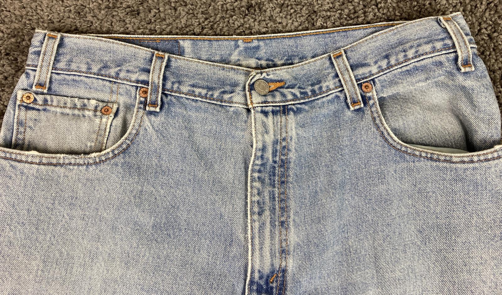 Vintage 90s Levis 560 Jeans Mens Sz 36x34 Tapered Leg Loose Fit Light Wash Y2K