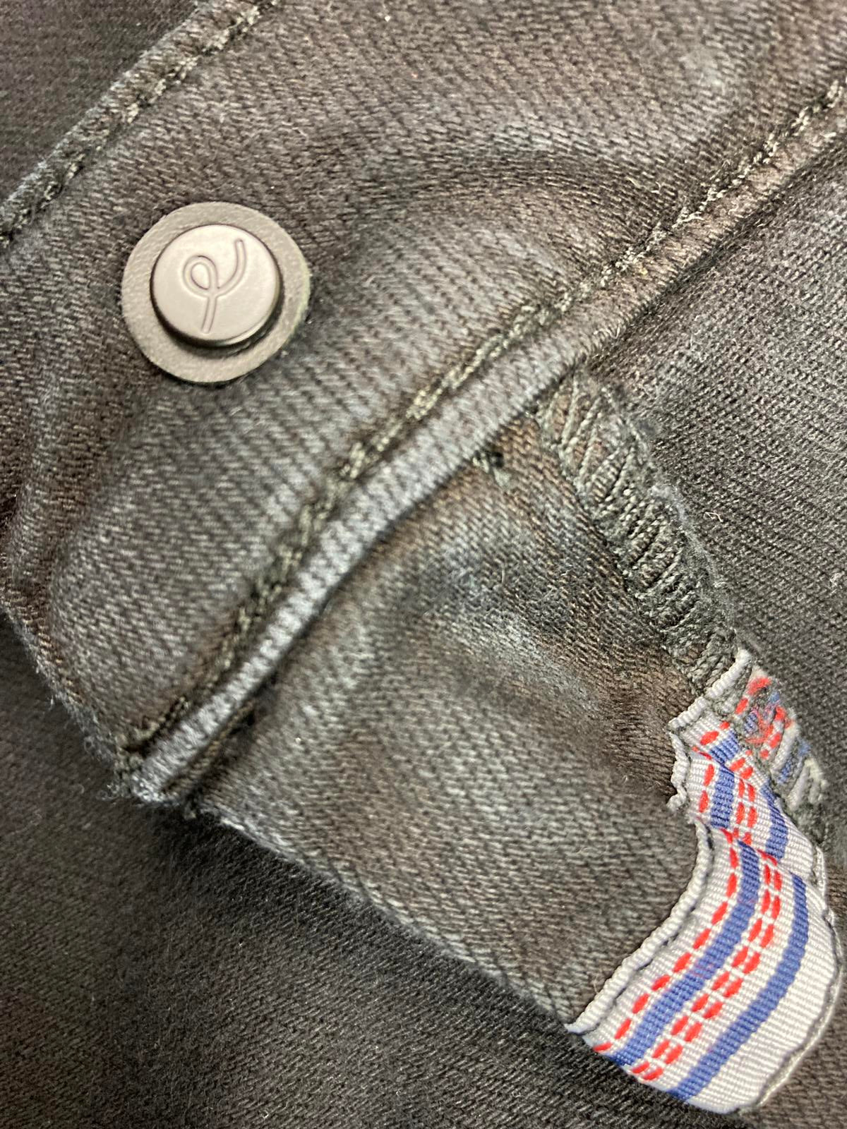 Pilcro and The Letterpress Anthropologie Black Stet Denim Bermuda Shorts 27
