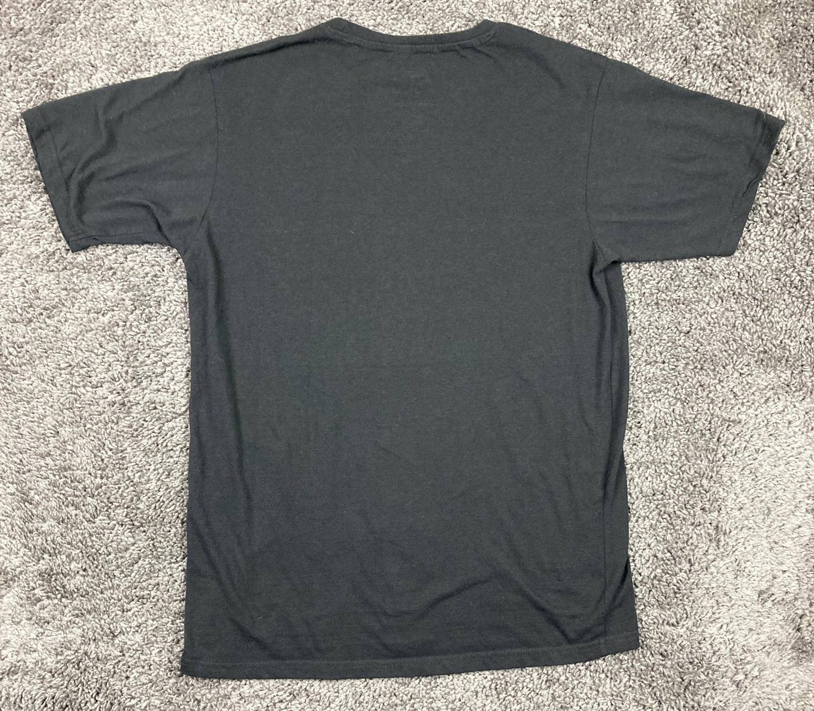 Pink Floyd T-Shirt Men's Black White Graphic The Dark Side of the Moon Size L