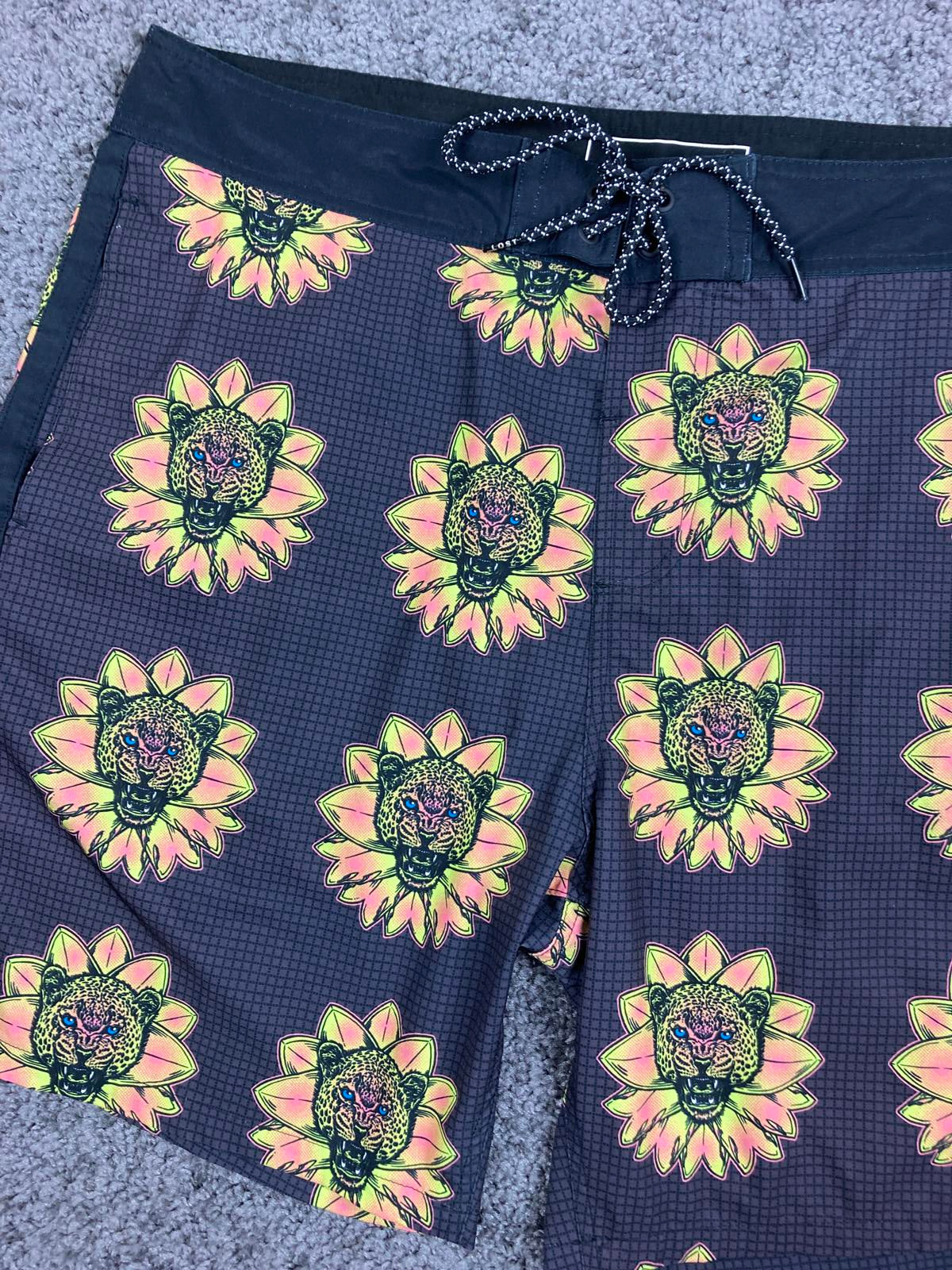 Vintage Y2K Lost Enterprises Board Shorts Swim Trunks Men’s 38 Leopard Graphic