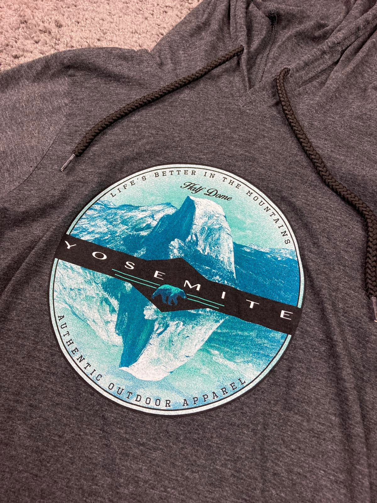 Prairie Mountain Yosemite Half Dome Gray Lightweight Hoodie Women’s Small