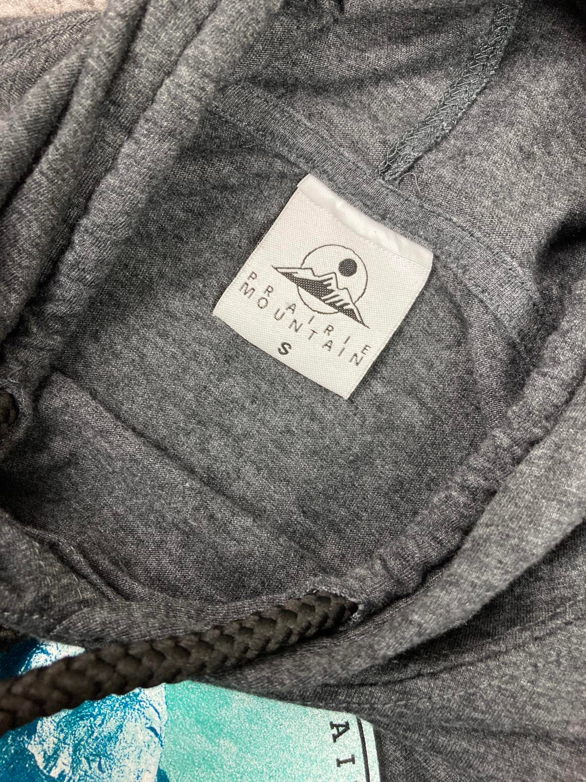 Prairie Mountain Yosemite Half Dome Gray Lightweight Hoodie Women’s Small