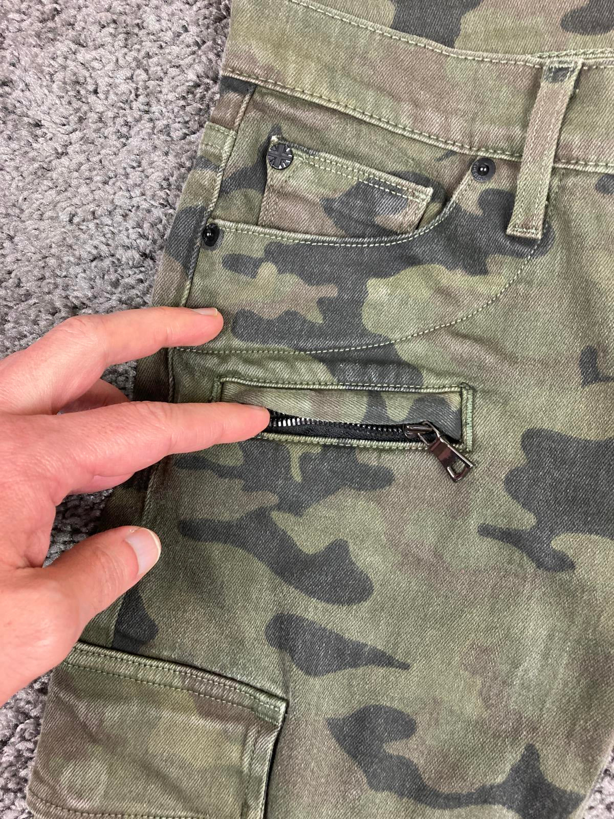 Hudson Colby Ankle Moto Skinny Cargo Pants Women’s Camo Zip Pockets Sz 25