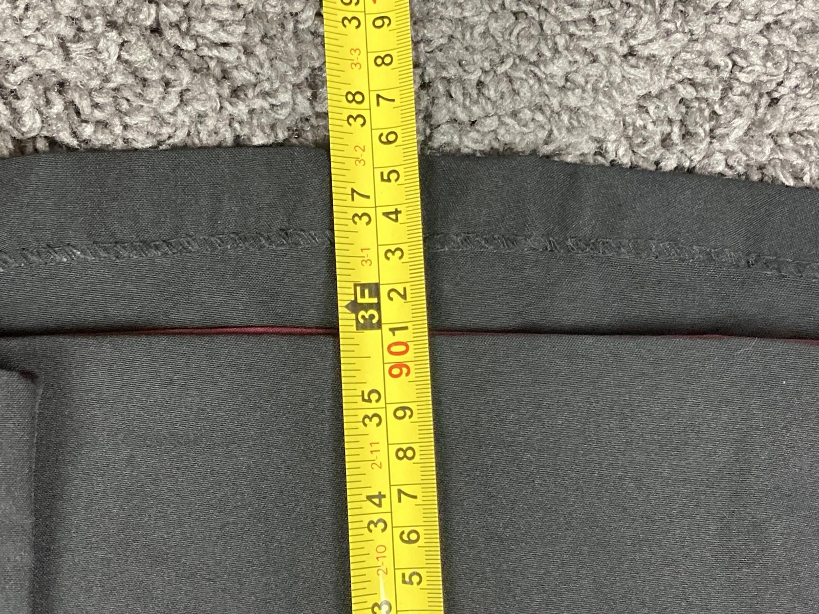 Wizarding World of Harry Potter Gryffindor Hooded Black Robe Unisex Kids XXXS