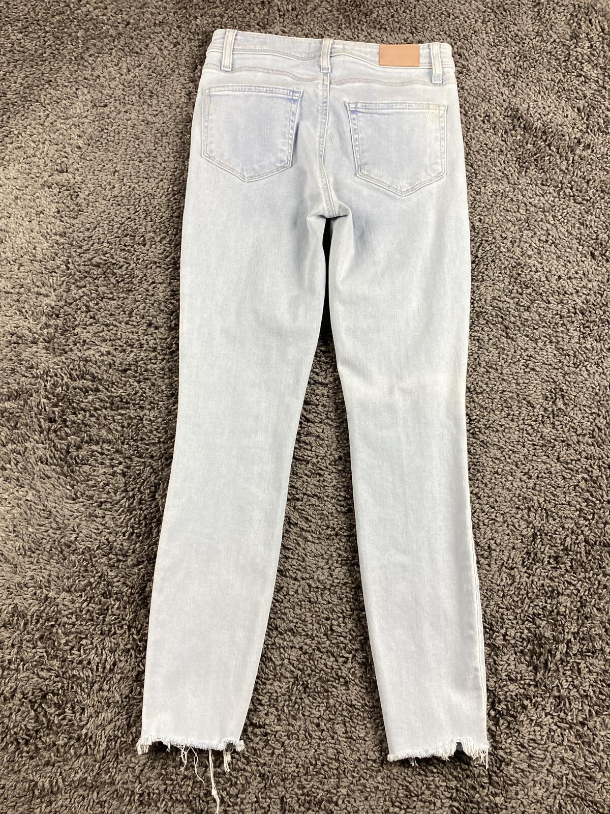 PAIGE Hoxton Ankle Jeans Roar Destructed Light Wash Blue Distressed Raw Hem 25
