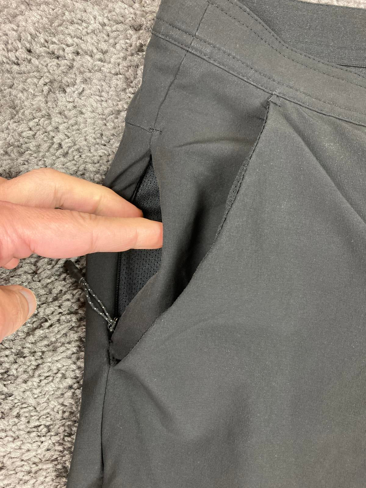 Russell Athletic Golf Pants Men's Black Stretch Zipper Pockets Size L 36/38
