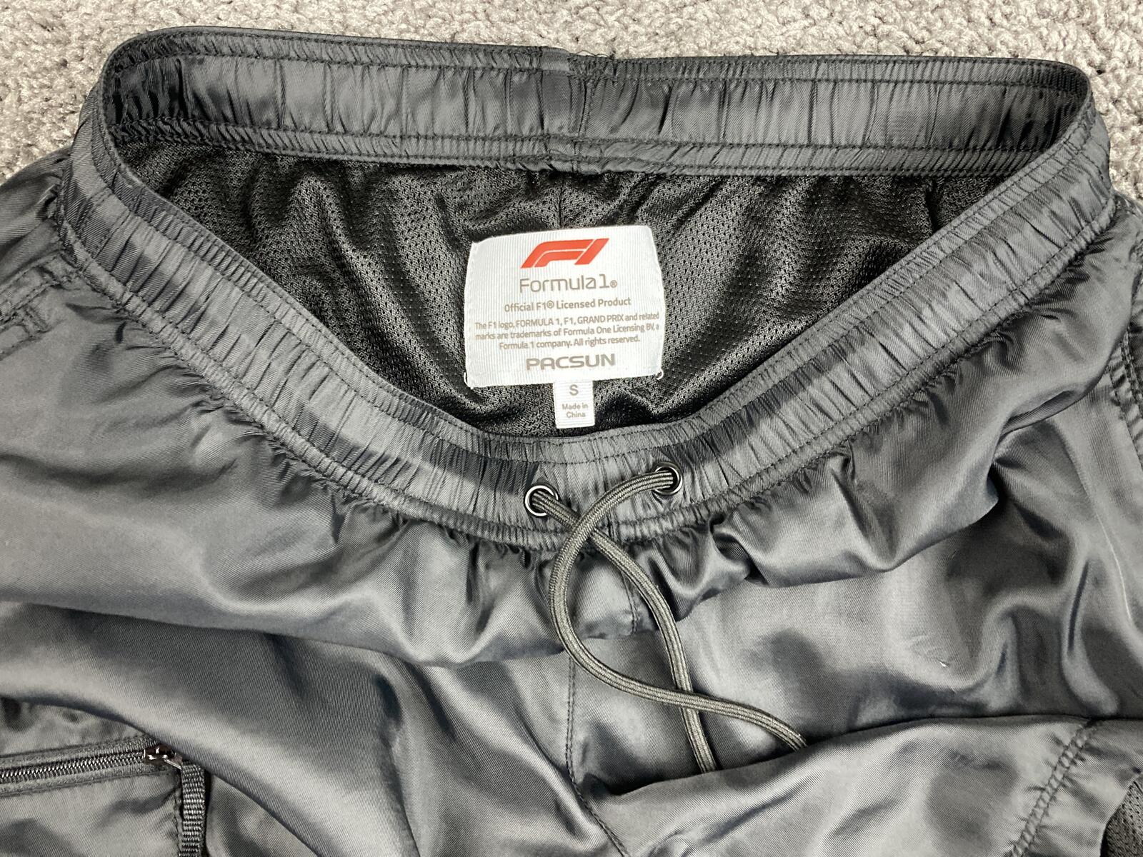 PacSun x Formula 1 F1 Men Nylon Cargo Shorts Black Mesh Lined Gym Size S Small