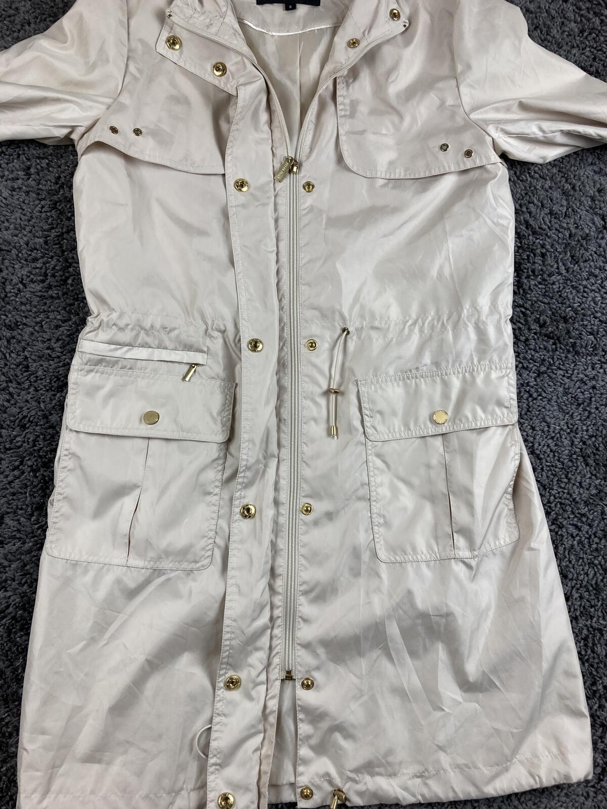 Ellen Tracy Hooded Raincoat Anorak Jacket Beige Gold Hardware Medium Length Sz S