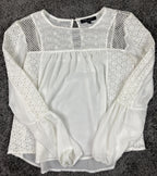 Romeo + Juliet Couture Blouse Women's White Eyelet Lace Long Sleeve Size M