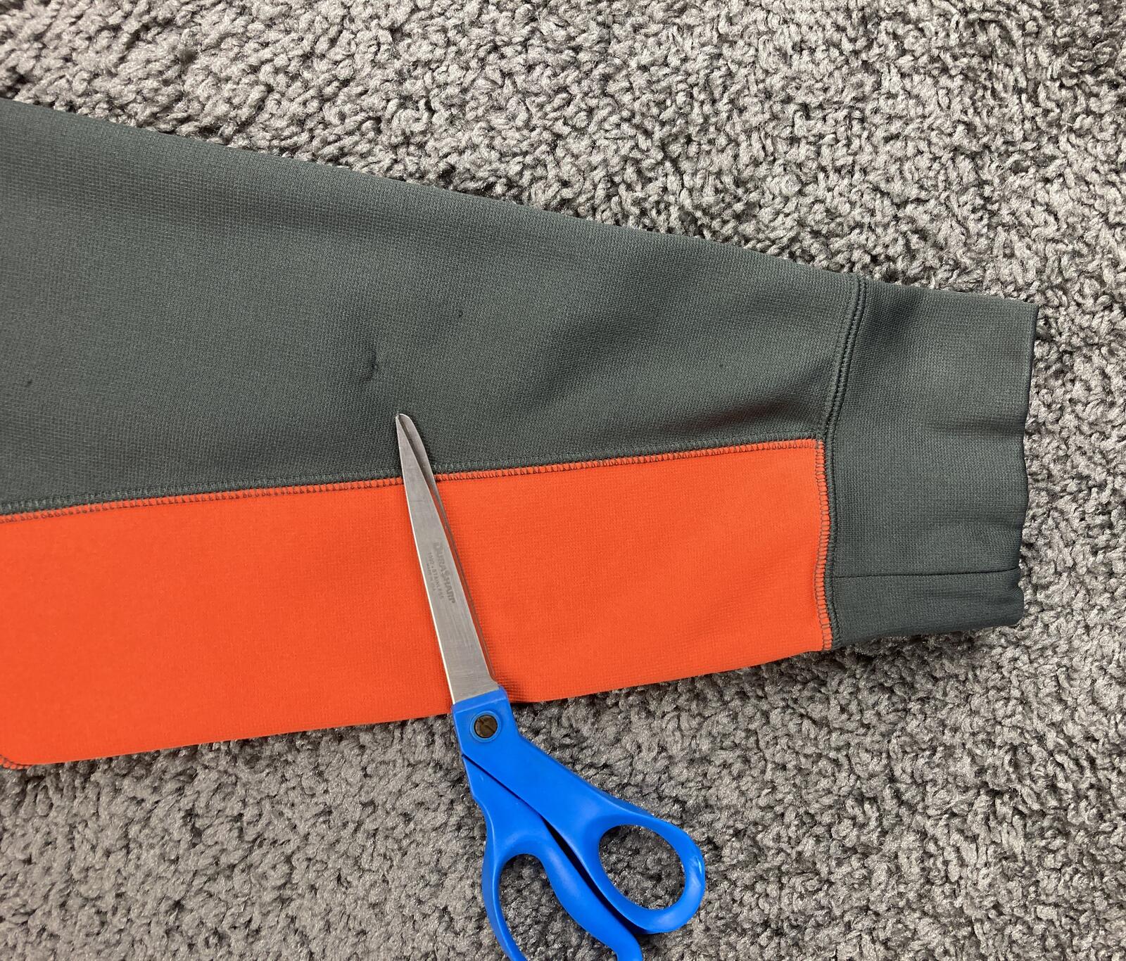 Nike Therma-FIT Hoodie Mens Gray Orange Swoosh Pullover Sweatshirt Sz XL