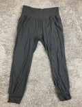 Athleta Salutation Jogger Pants Womens Black High Rise Powervita Yoga Pockets L