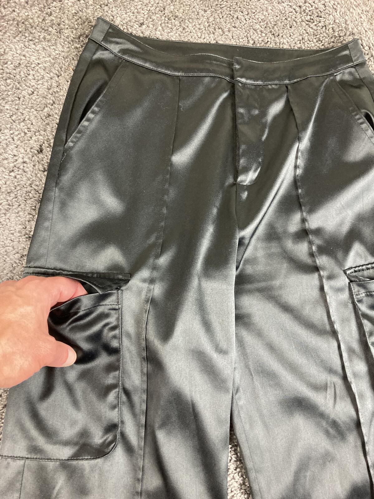 Forever 21 Black Satin Cargo Pants Womens Wide Leg High Rise Pleated Utility M