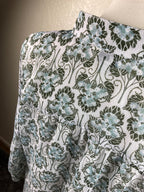 Kut from the Kloth Blouse Floral Split Neck Green Blue White Size Large