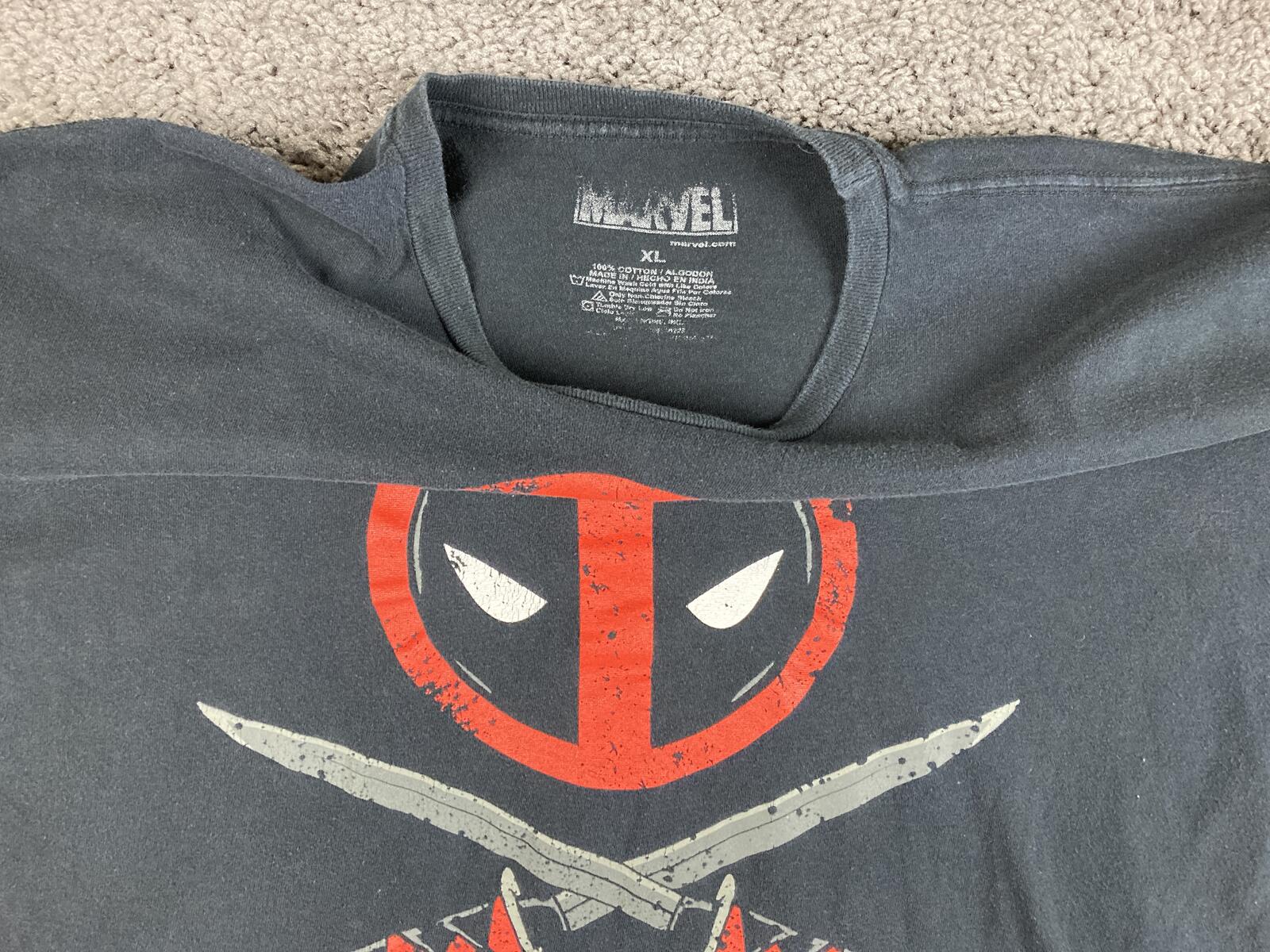 Marvel Deadpool T Shirt Mens Black Graphic Tee Crossed Swords Logo Comic Book XL