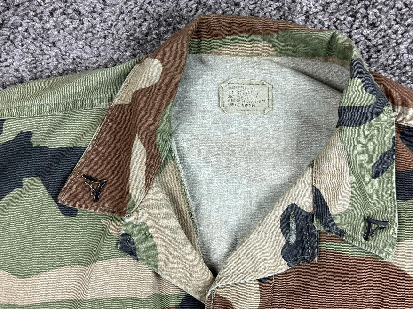 Vintage USMC M81 Woodland Camo BDU Combat Coat Jacket  Regular Rank Pins Sz S