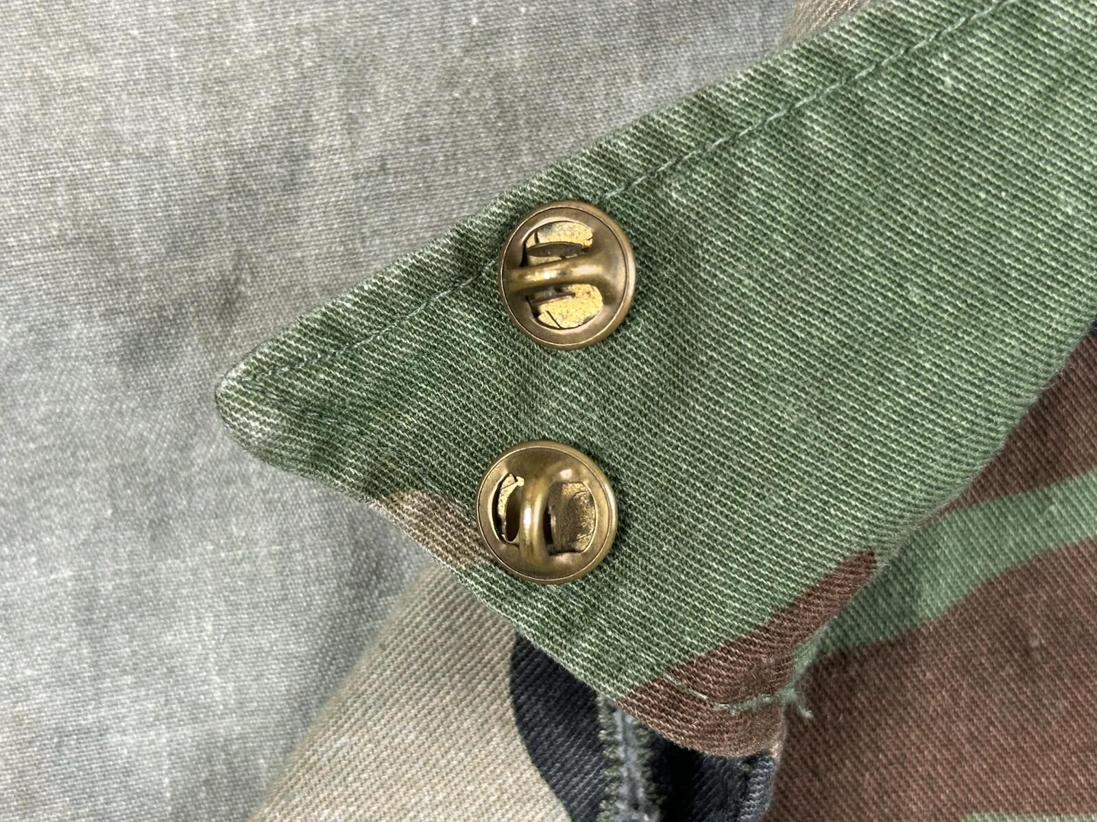 Vintage USMC M81 Woodland Camo BDU Combat Coat Jacket  Regular Rank Pins Sz S