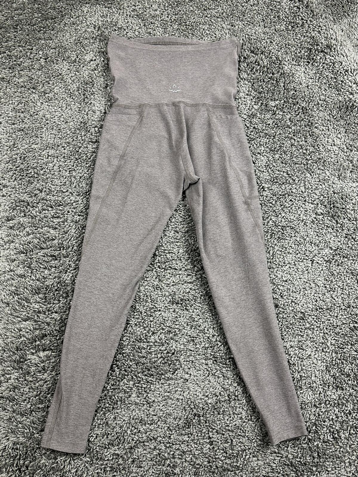 Beyond The Bump By Beyond Yoga Maternity Leggings Gray Spacedye Pockets Sz XS