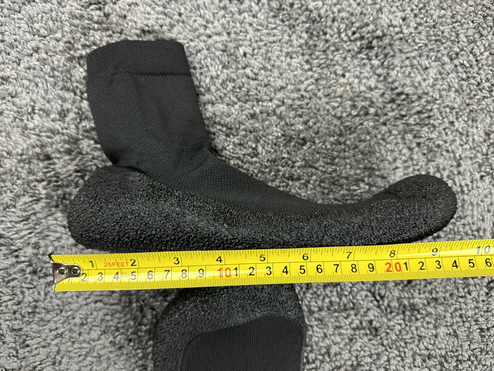 Black Aqua Socks Water Shoes Slip On EU 43/US 9.5-10 NWOT