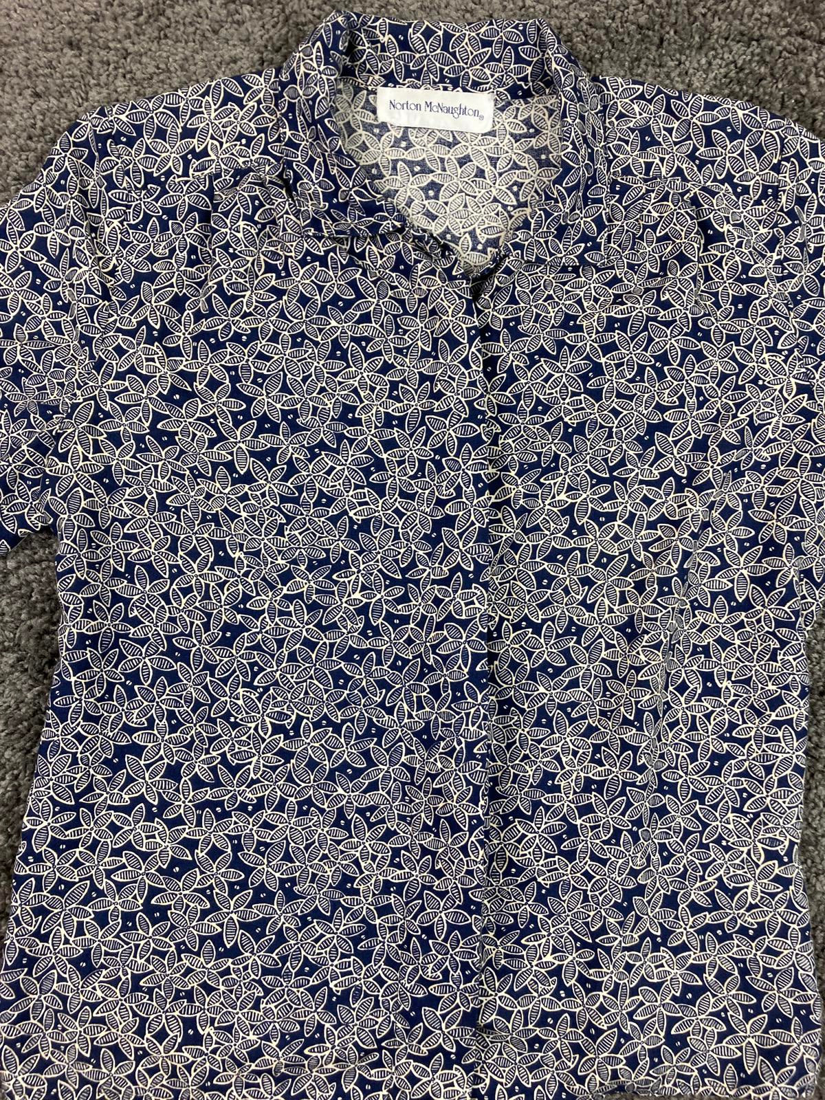 Norton McNaughton Vintage Women’s Shirt Sz L Navy Leaf Print Button Front Top