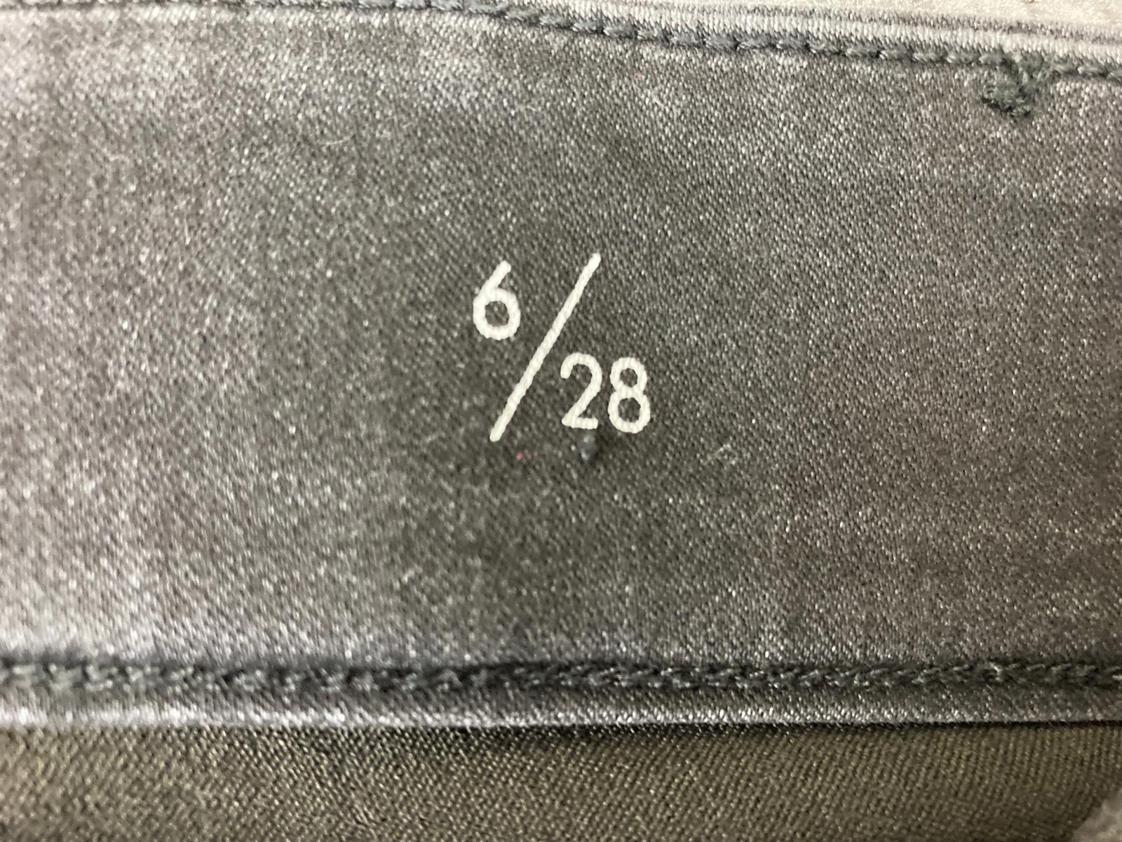 Liverpool Los Angeles The Skinny High Rise Pull On Jeans Black Rinse Size 6 / 28