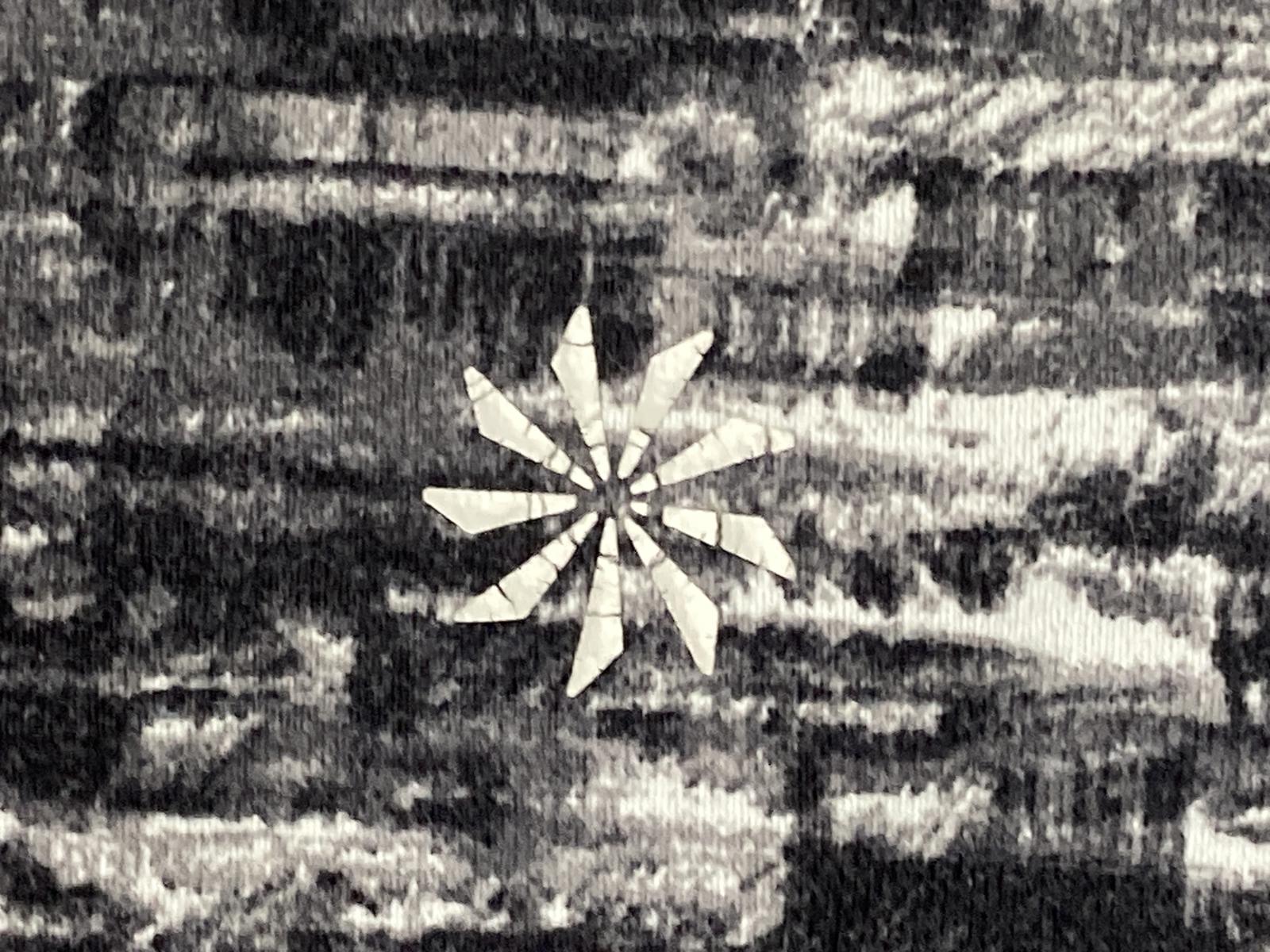 Athleta Chaturanga Jammer 9" Biker Shorts Women's Black Gray Geometric Sz Small