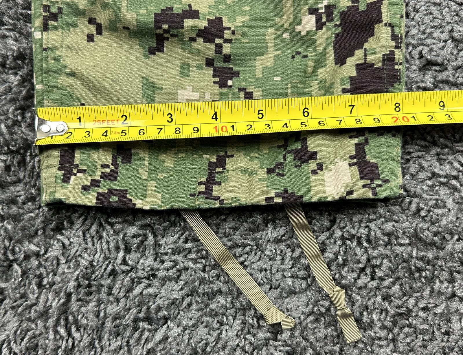 US Navy NWU Type III Camo Cargo Pants Men AOR2 Digital Green Sz Small Short
