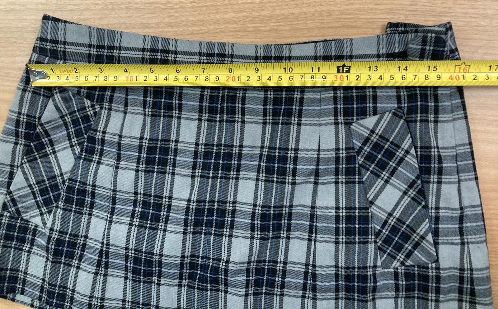 Guess Women Plaid Mini Skirt Size 28 Blue Gray Y2K Style Zip Closure