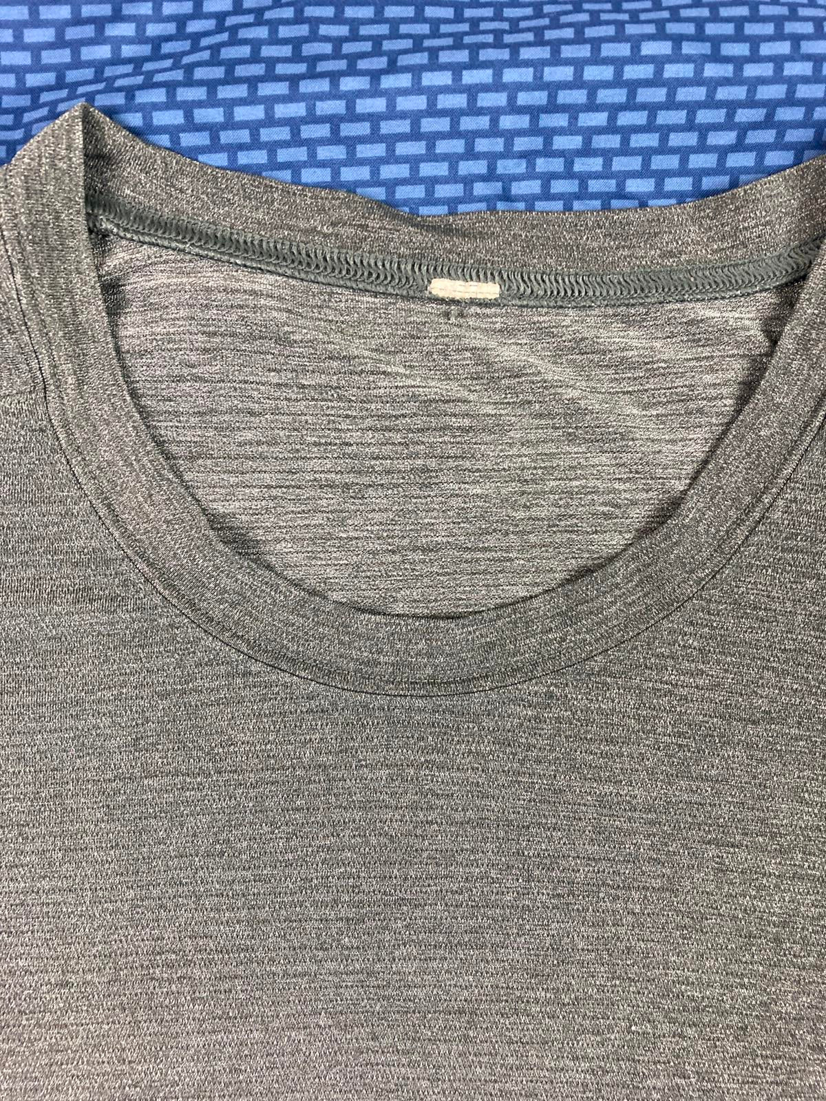 Lululemon Mens Shirt Active Tech Gray Short Sleeve Reflective Strip Size Medium.