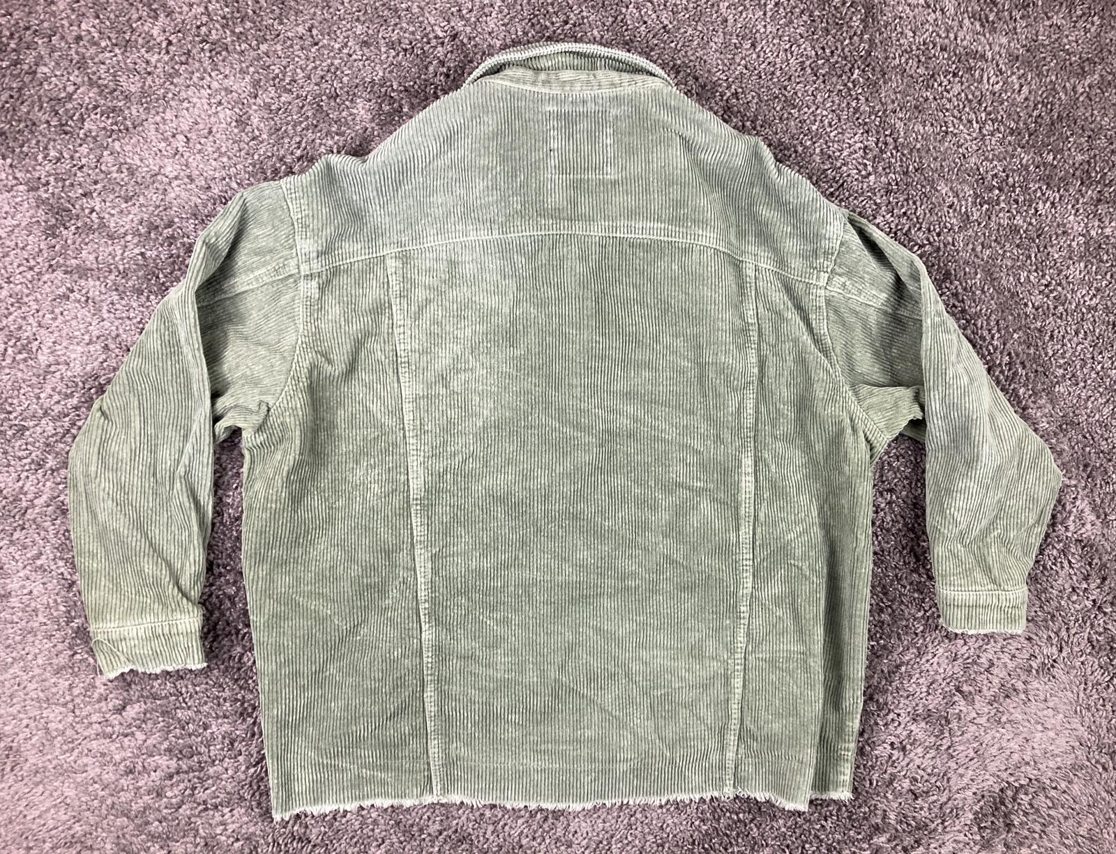 ZARA Womens Olive Green Corduroy Jacket Oversized Shacket Trucker Raw Hem Sz S