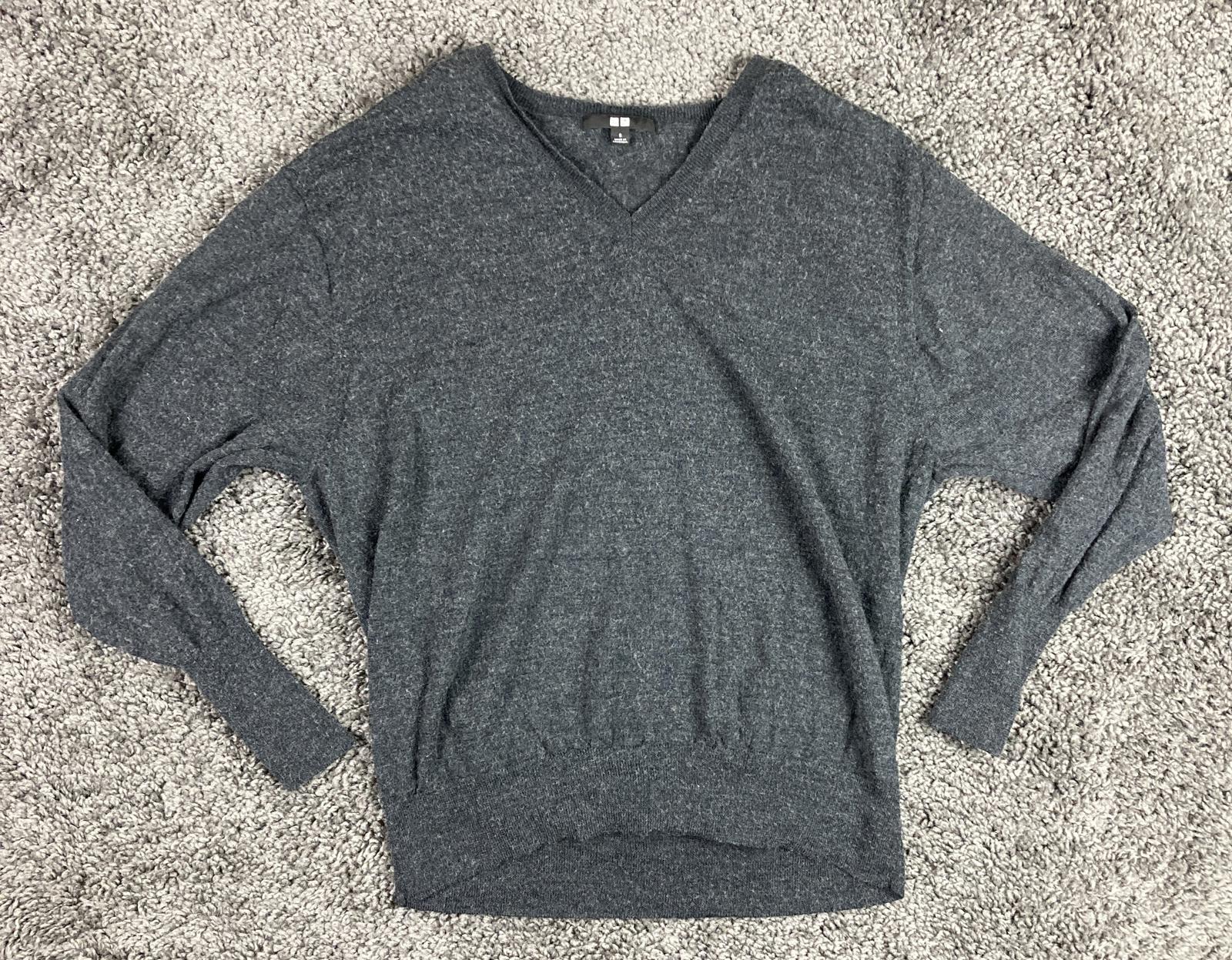 Uniqlo Sweater Women Dark Gray 100% Wool Crewneck Size S Lightweight Pullover