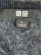 Uniqlo Sweater Women Dark Gray 100% Wool Crewneck Size S Lightweight Pullover
