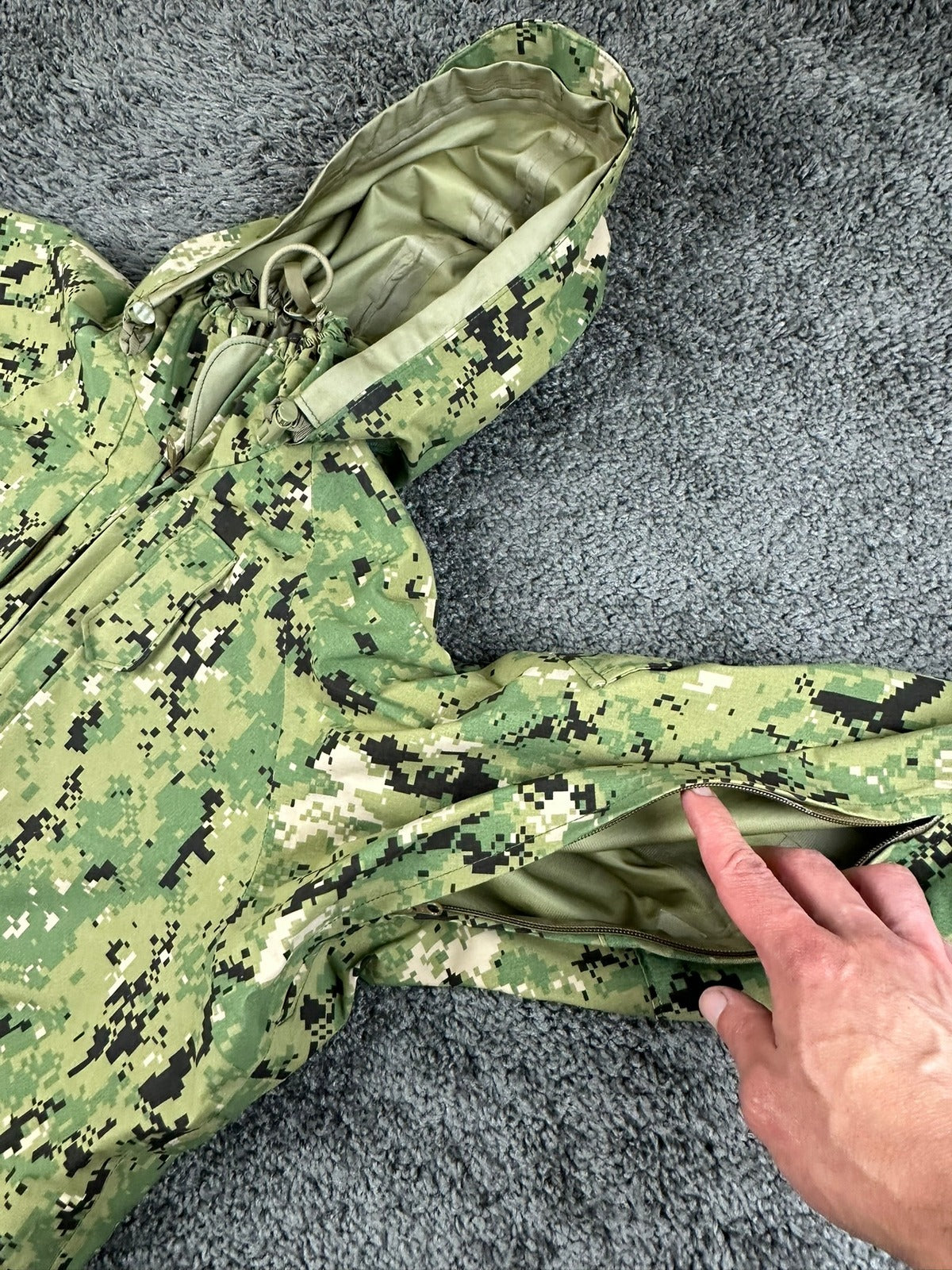 US Navy NWU Type III AOR2 Parka Small X-Short Waterproof Camo Jacket