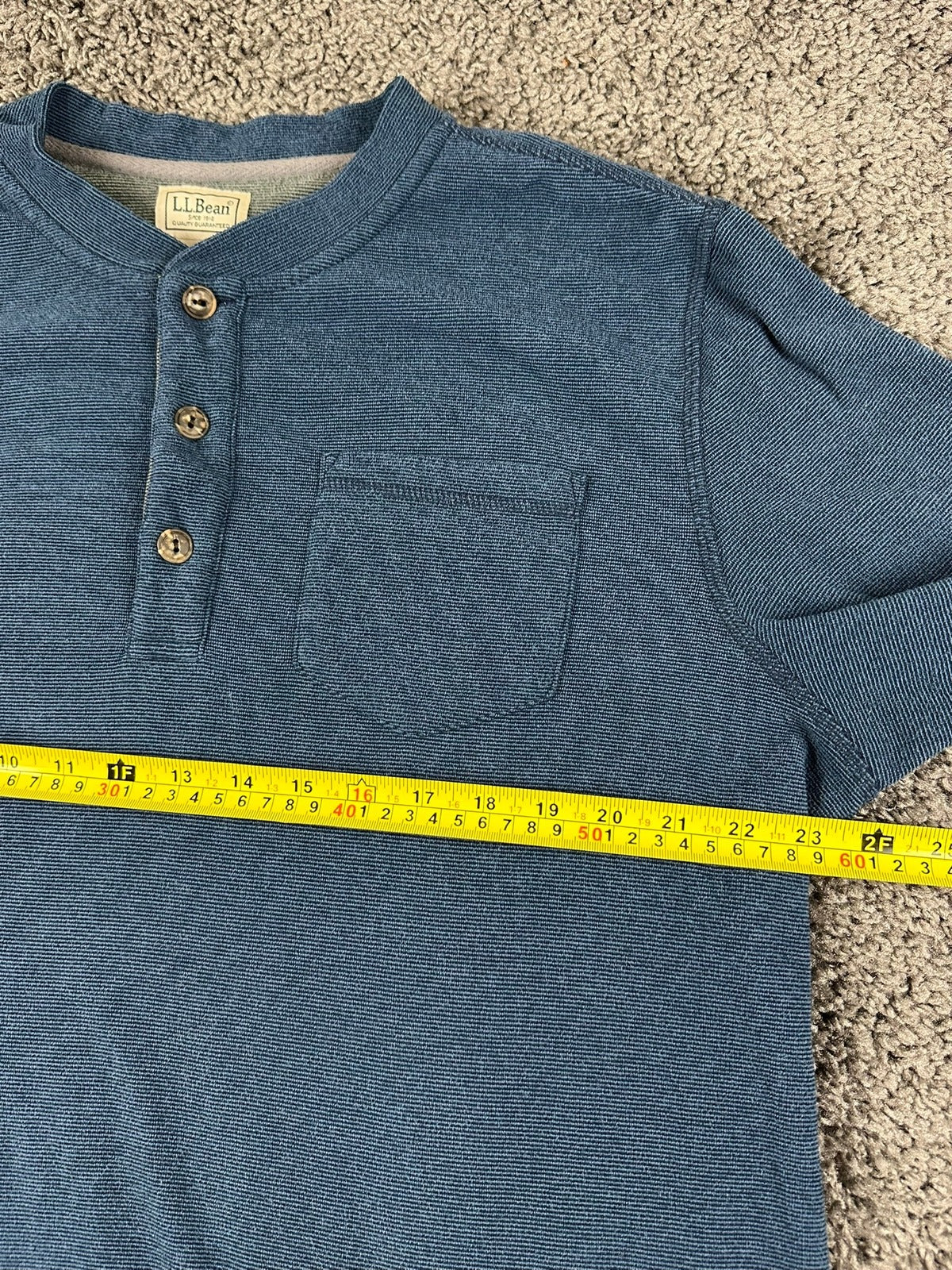 LL Bean Mens Large Tall Blue Long Sleeve Henley Shirt Chest Pocket Textured Knit
