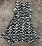 Soma Medium Black White Chevron Ikat Lace Handkerchief Hem Fit Flare Dress