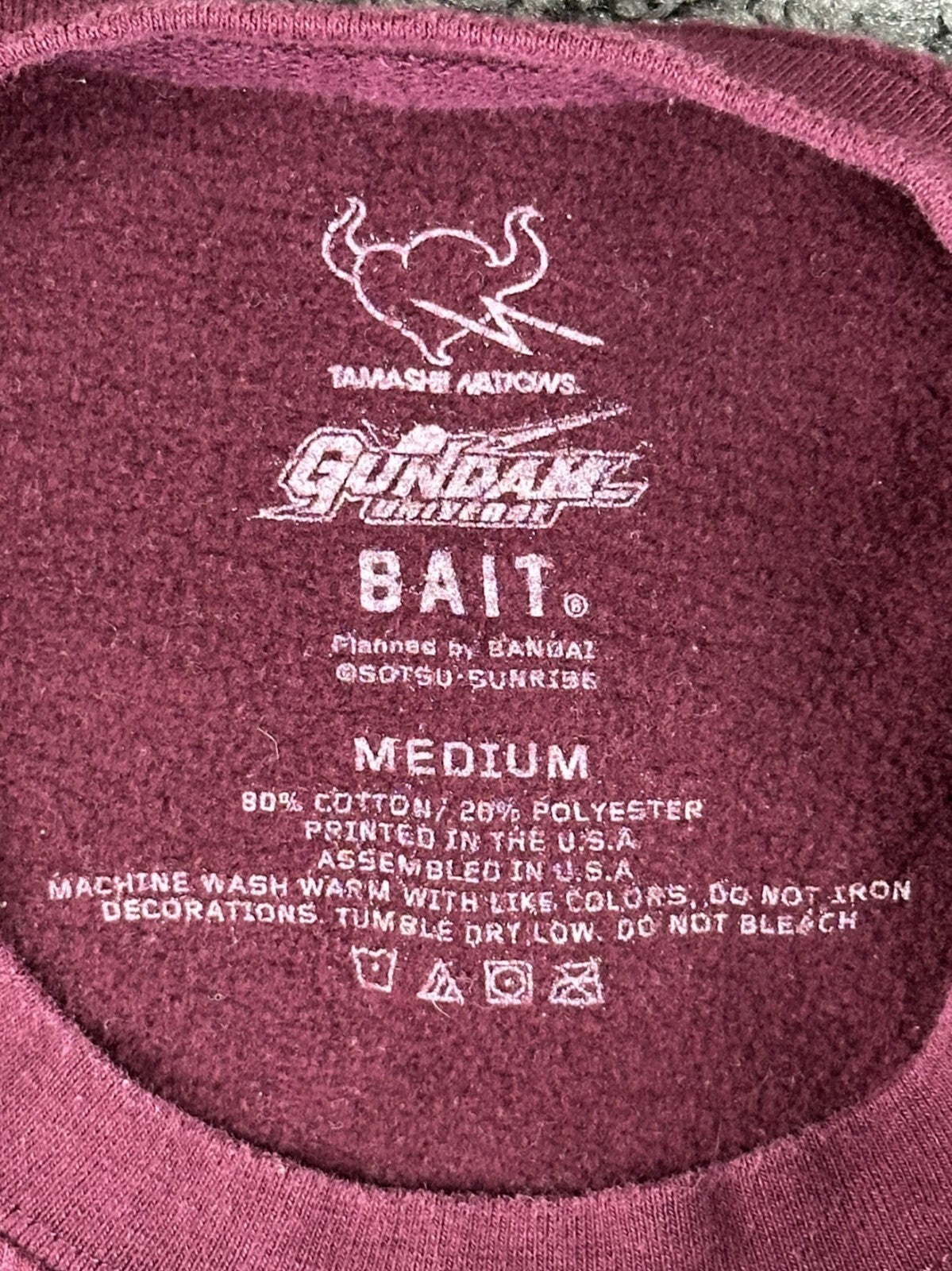 BAIT x Gundam Universe Mens M Maroon RX-78-2 Graphic Crewneck Sweatshirt