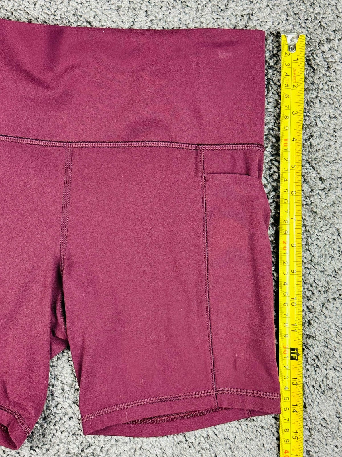 Athleta Womens M Cranberry Red Salutation Stash Pocket II 7" Short Powervita