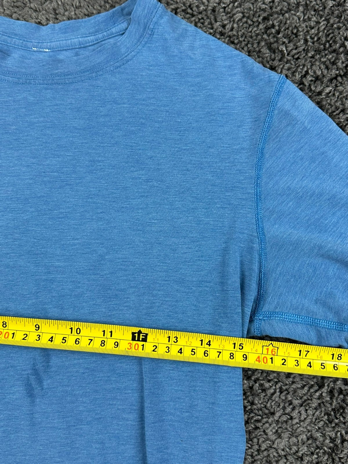 Lululemon Womens Short Sleeve Athletic Shirt Heather Blue Gym Running Tee Sz S